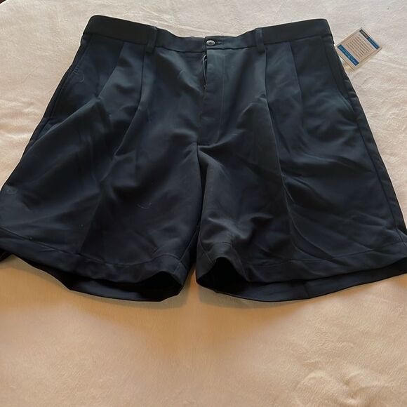 HaggarMens Shorts Navy Size 36W Expandable Waist Moisture Wicking Pleated Pocket - Picture 5 of 11